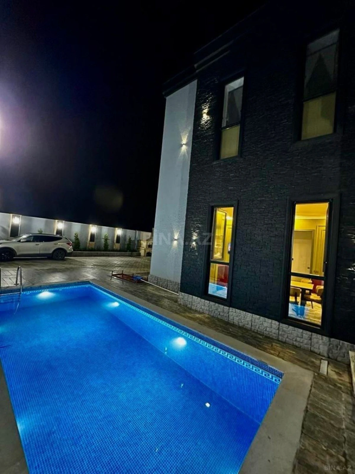 Kirayə verilir 5 otaqlı həyət evi 400 m²