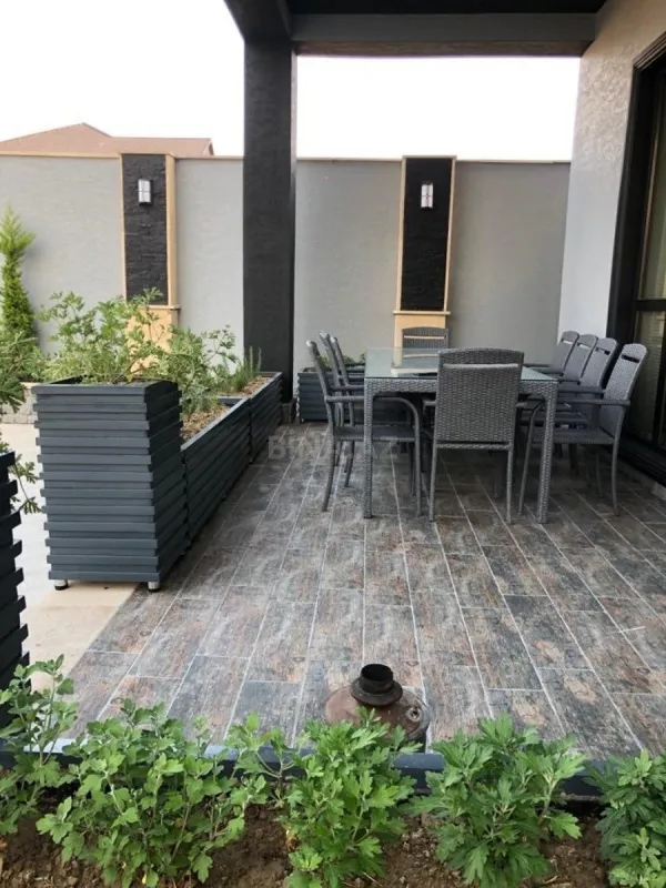 Kirayə verilir 5 otaqlı həyət evi 400 m²