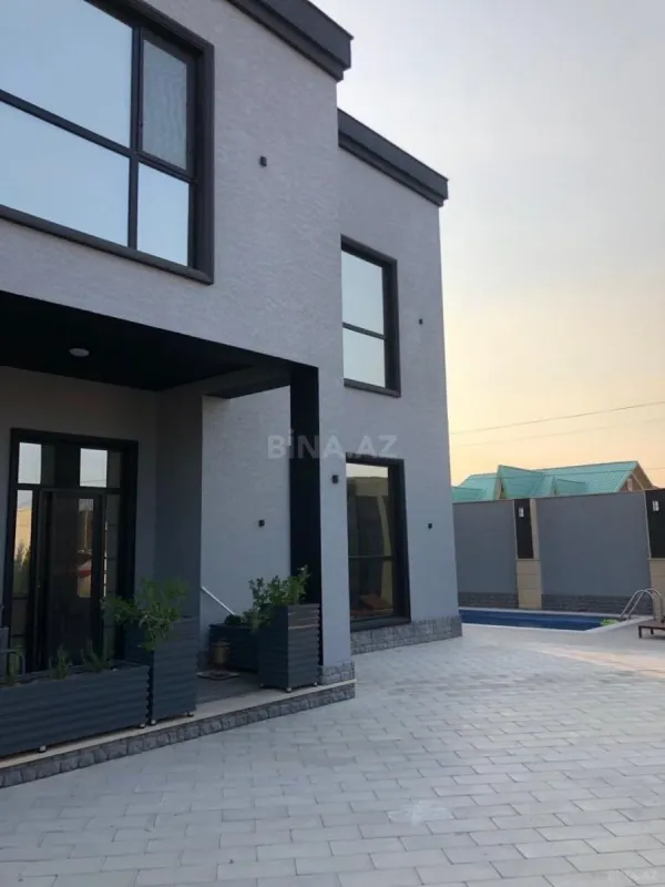 Kirayə verilir 5 otaqlı həyət evi 400 m²