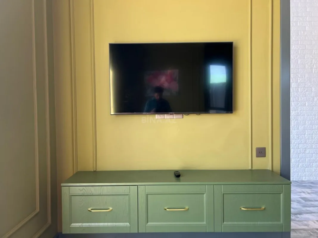 Kirayə verilir 5 otaqlı həyət evi 400 m²