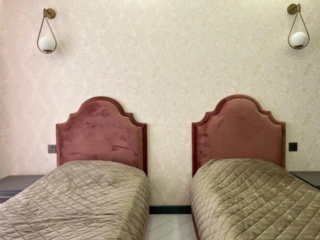 Kirayə verilir 5 otaqlı həyət evi 400 m²