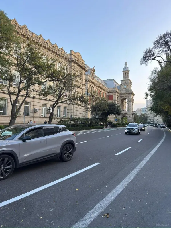 Satılır obyekt 60 m²