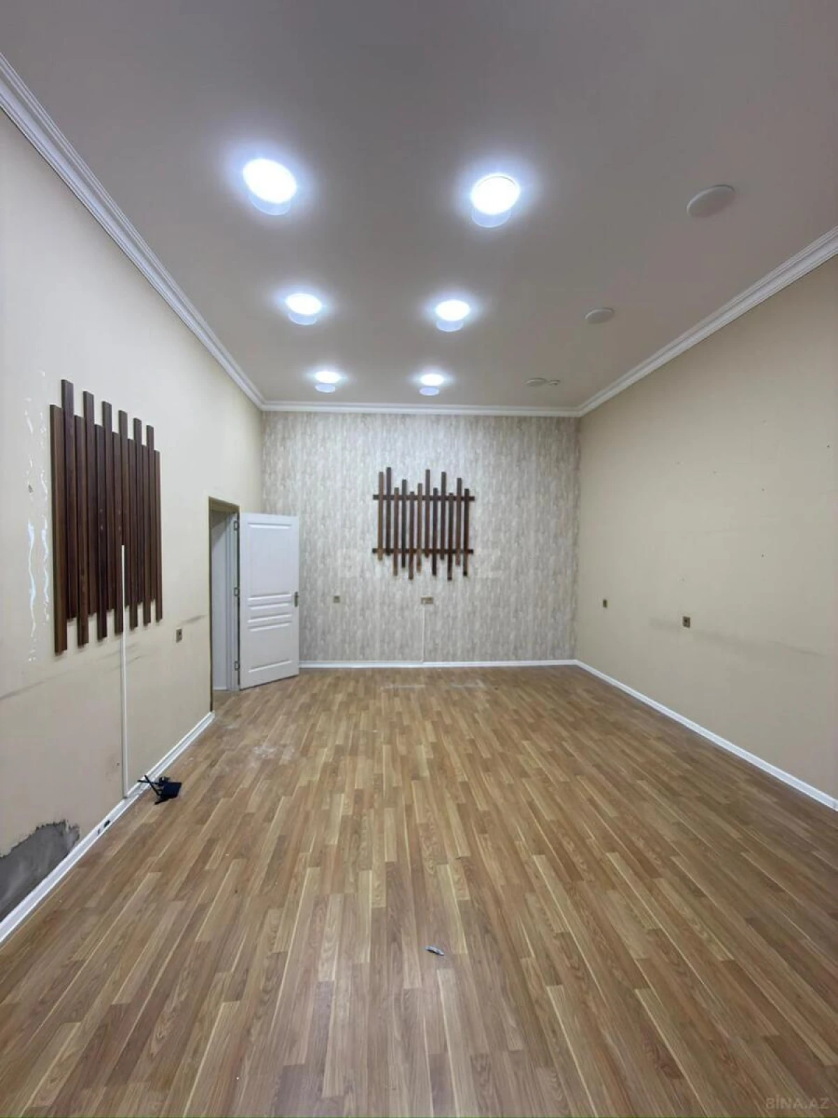 Satılır obyekt 60 m²