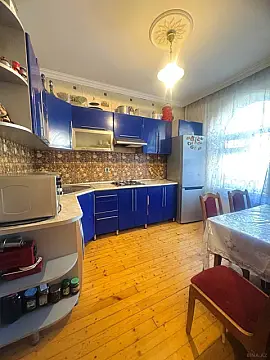 Satılır 5 otaqlı həyət evi 140 m²