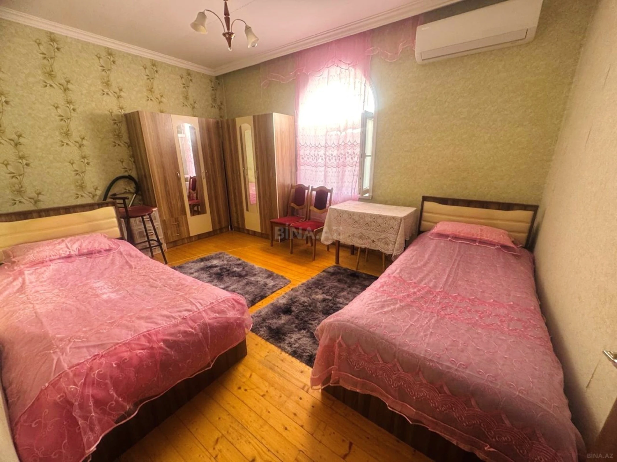 Satılır 5 otaqlı həyət evi 140 m²