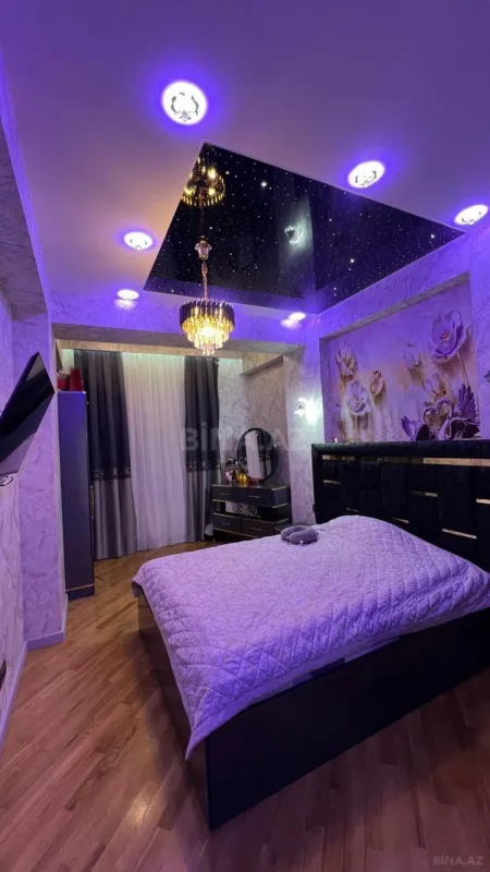 Satılır 3 otaqlı mənzil 134 m²