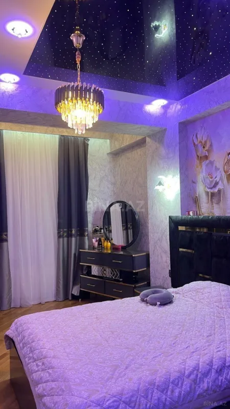 Satılır 3 otaqlı mənzil 134 m²