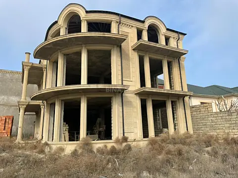 Satılır 6 otaqlı həyət evi 495 m² — Bakı, Badamdar 6 otaq 495.00 m²