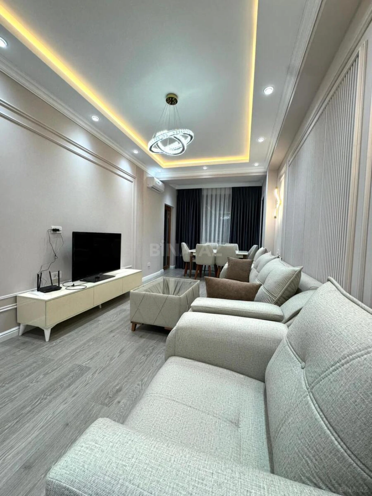 Kirayə verilir 2 otaqlı mənzil 70 m²