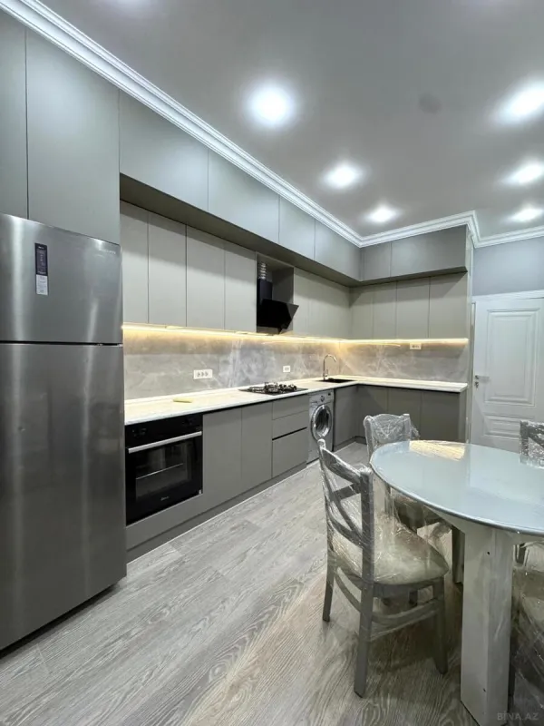 Kirayə verilir 2 otaqlı mənzil 70 m²