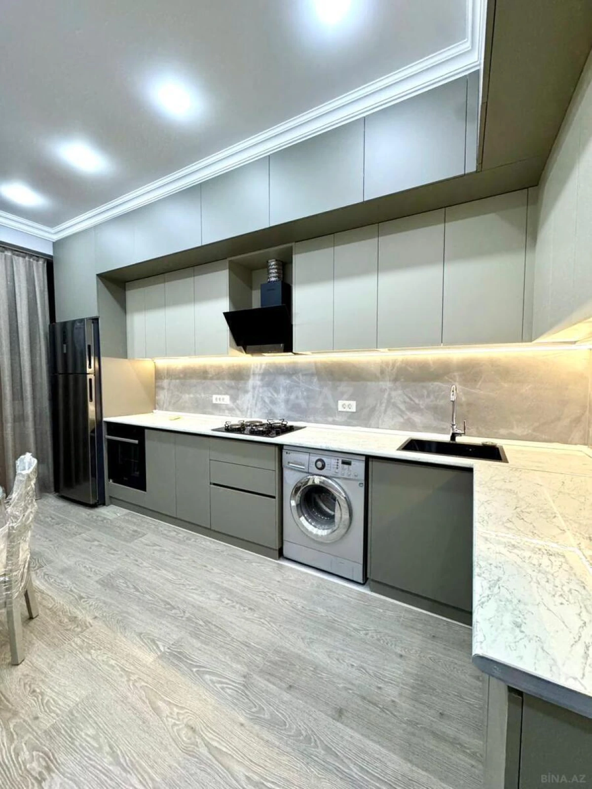 Kirayə verilir 2 otaqlı mənzil 70 m²