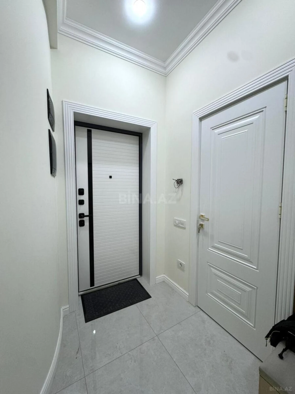 Kirayə verilir 2 otaqlı mənzil 70 m²