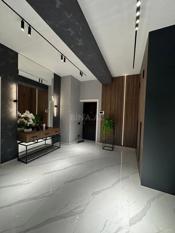 Kirayə verilir 3 otaqlı mənzil 140 m²