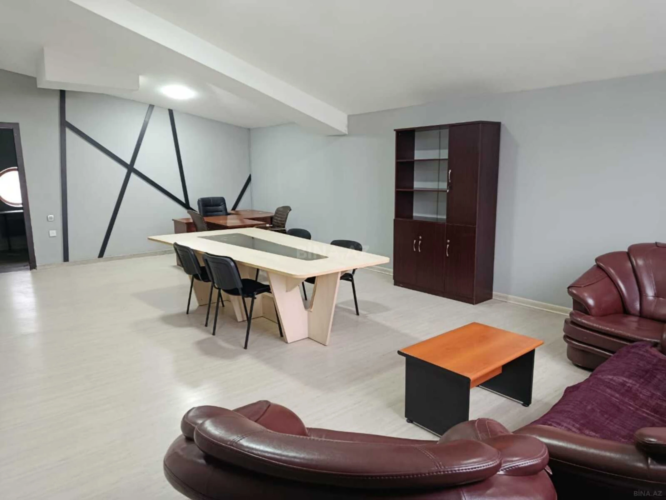 Kirayə verilir 1 otaqlı ofis 75 m²