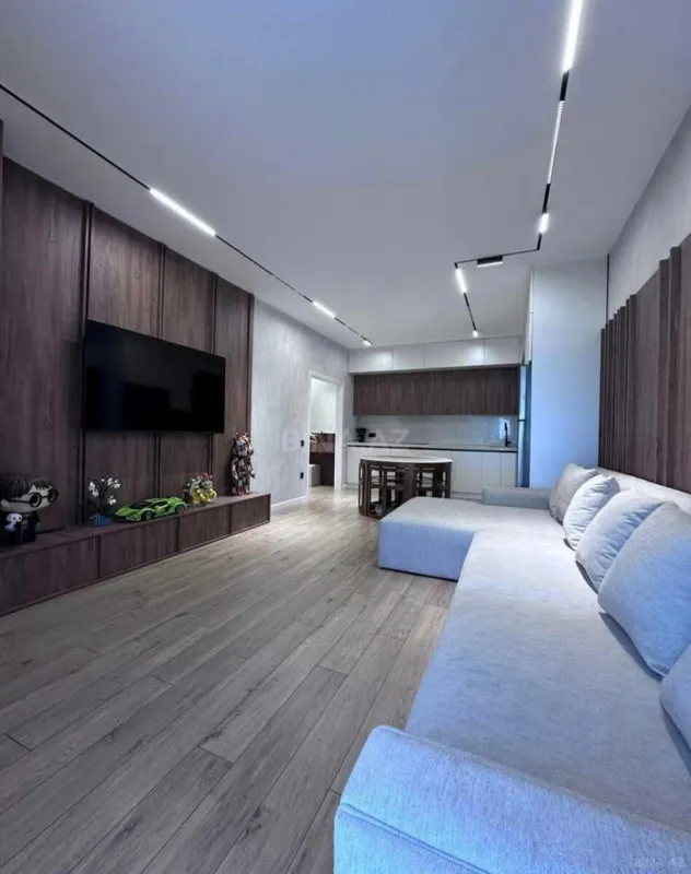 Satılır 3 otaqlı mənzil 109 m²
