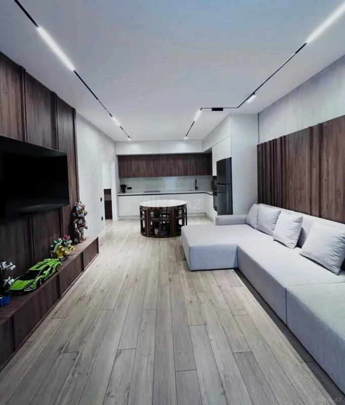 Satılır 3 otaqlı mənzil 109 m²