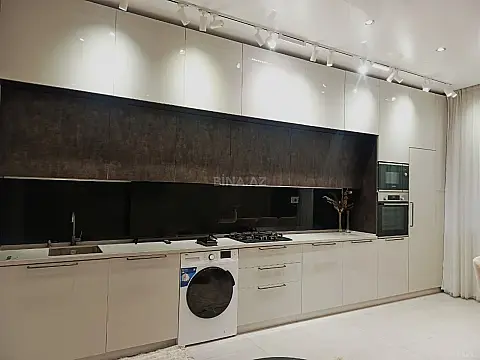 Kirayə verilir 2 otaqlı mənzil 70 m²