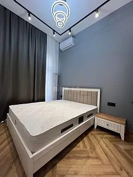 Kirayə verilir 2 otaqlı mənzil 70 m²