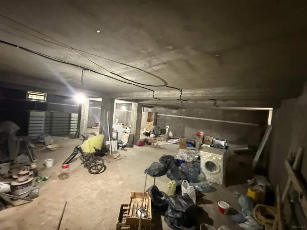 Satılır 5 otaqlı həyət evi 360 m²