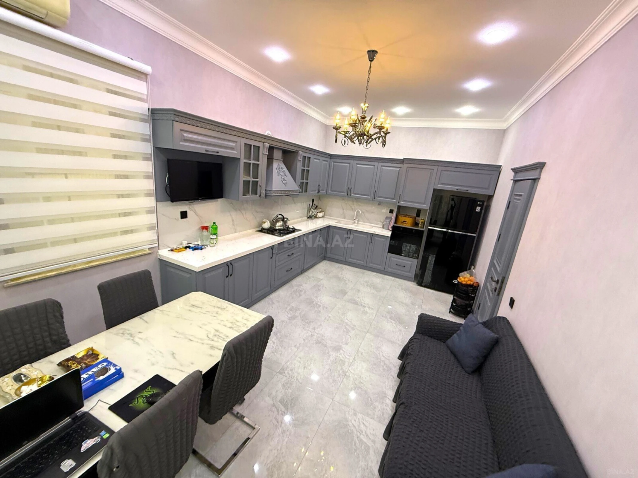 Satılır 5 otaqlı həyət evi 360 m²