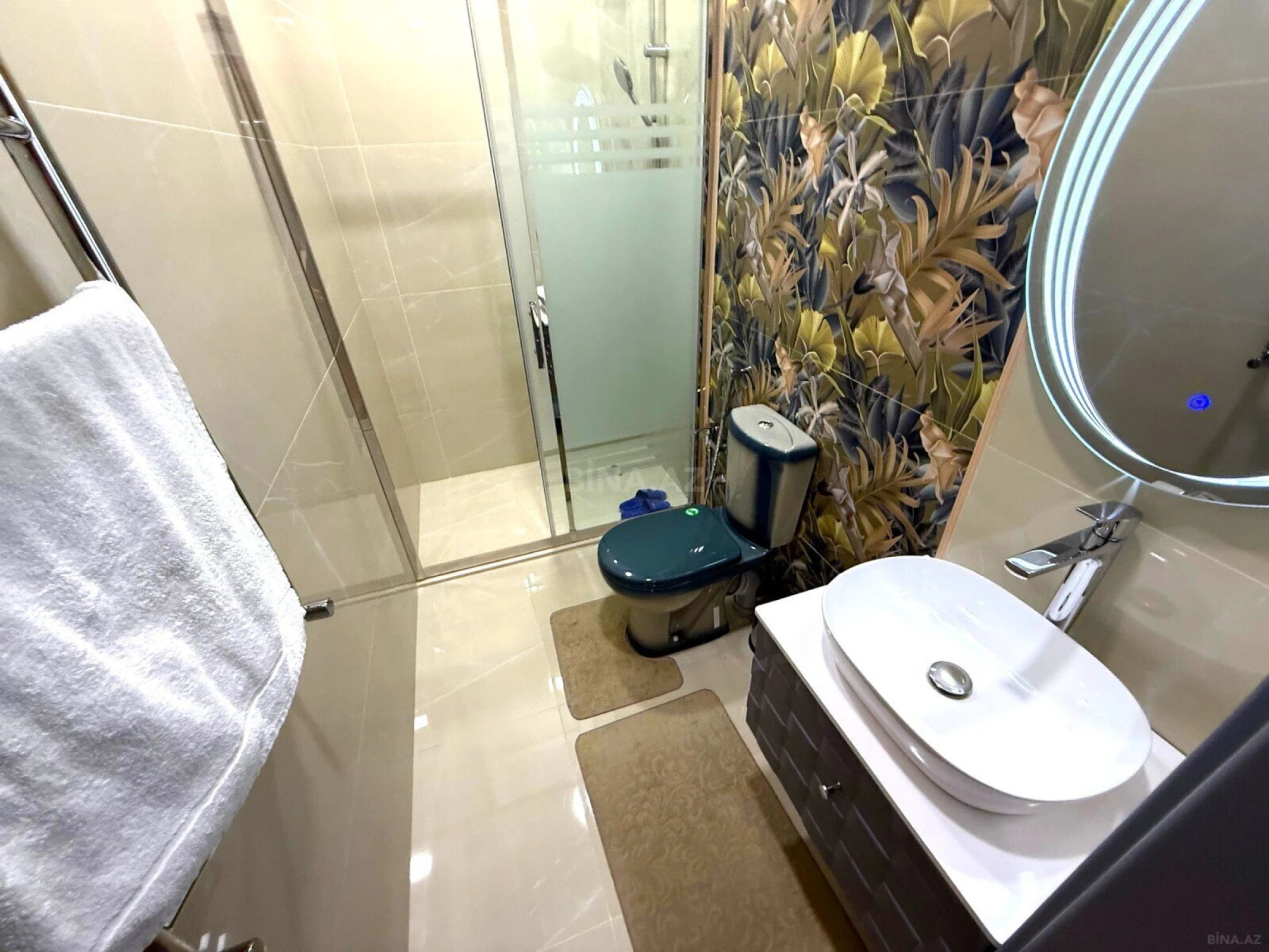 Satılır 5 otaqlı həyət evi 360 m²