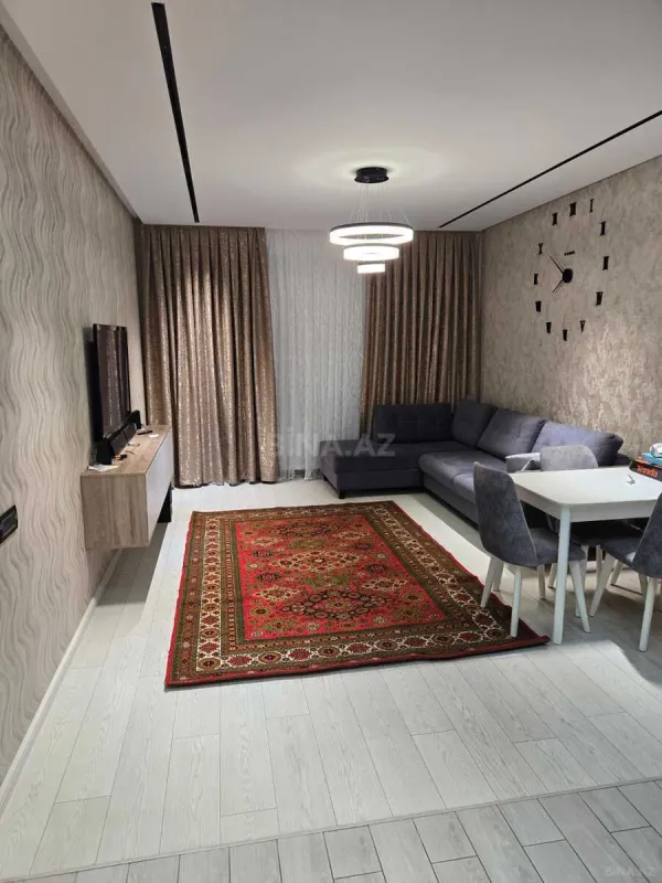 Kirayə verilir 2 otaqlı mənzil 70 m²