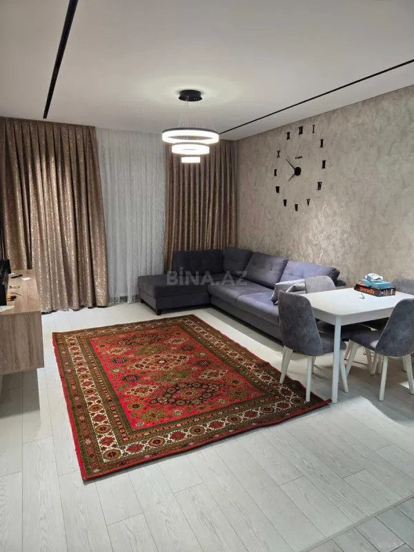 Kirayə verilir 2 otaqlı mənzil 70 m²