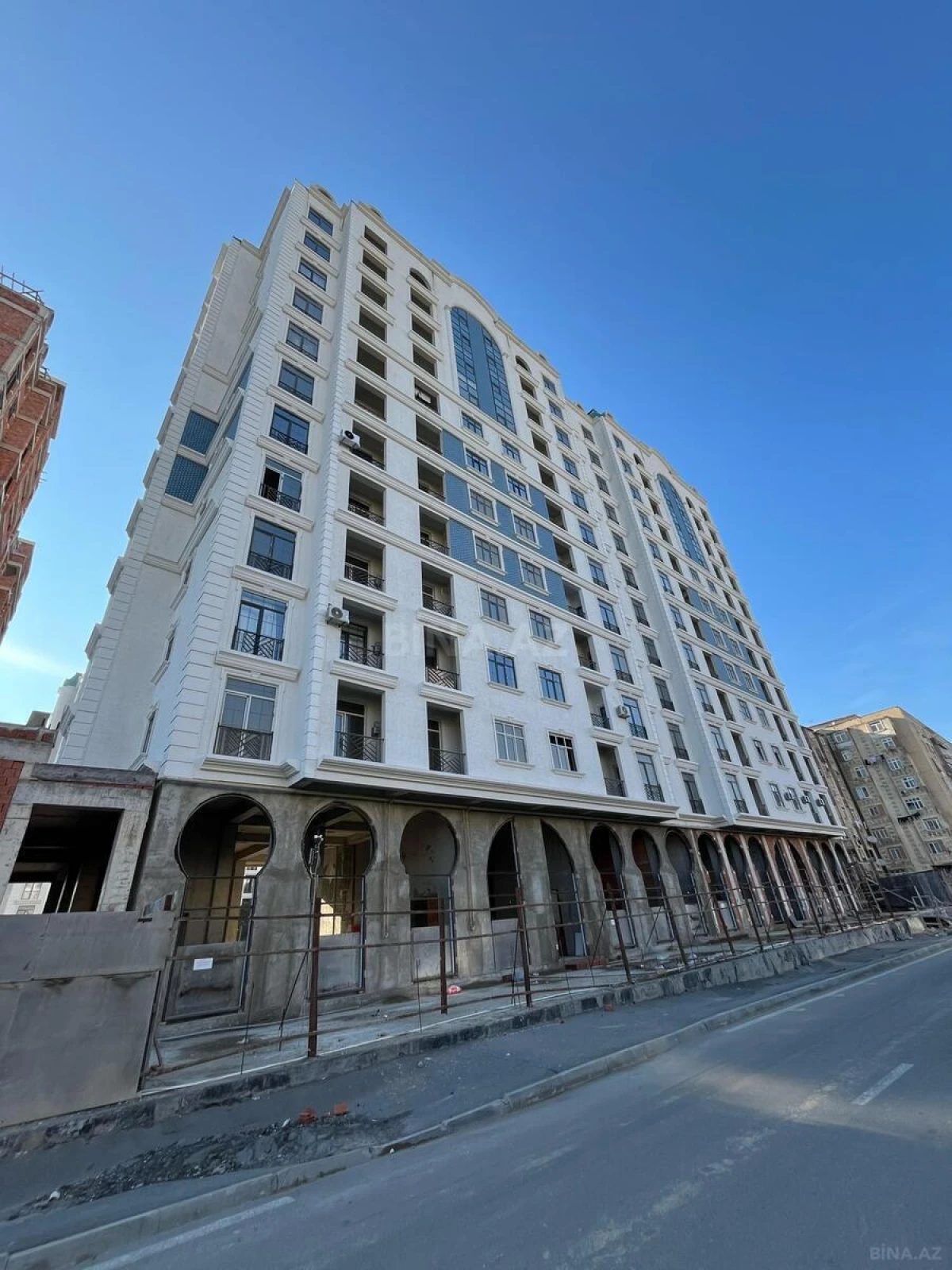 Satılır 2 otaqlı mənzil 82 m²