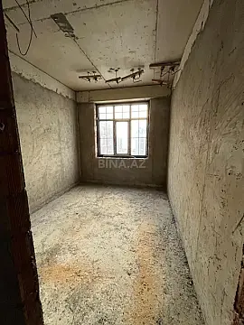 Satılır 2 otaqlı mənzil 82 m²