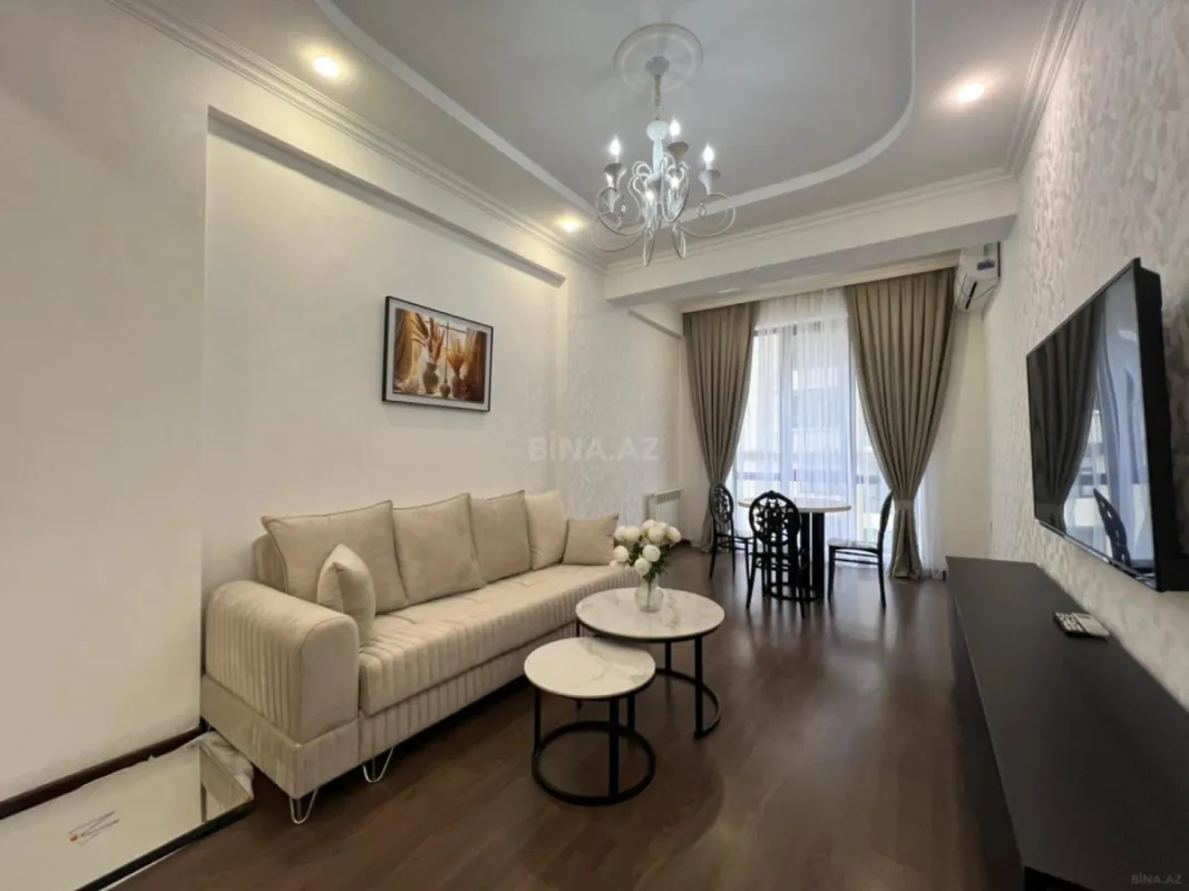 Kirayə verilir 2 otaqlı mənzil 70 m²