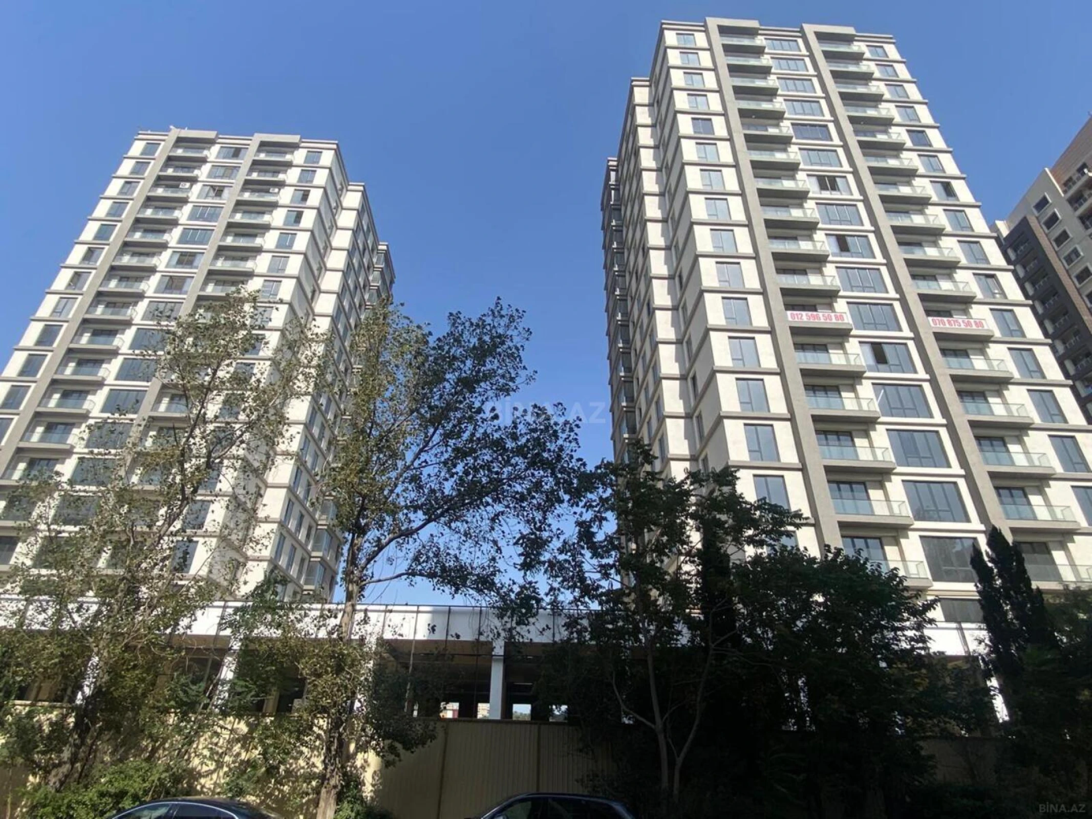 Satılır 3 otaqlı mənzil 133 m²