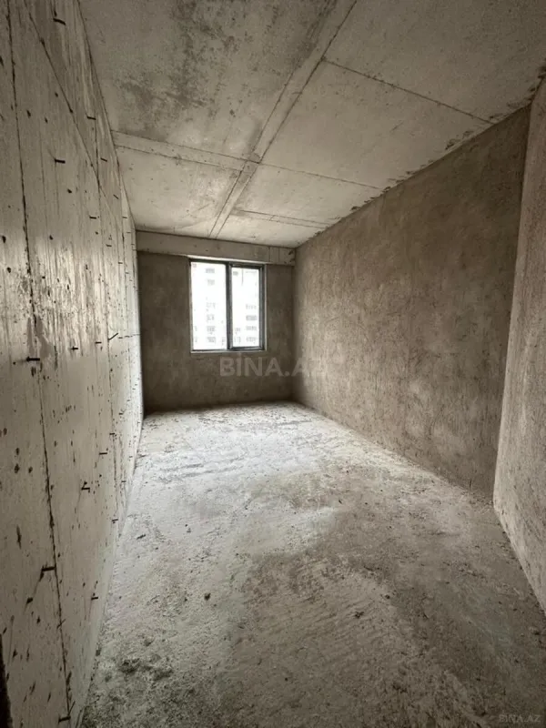 Satılır 3 otaqlı mənzil 133 m²