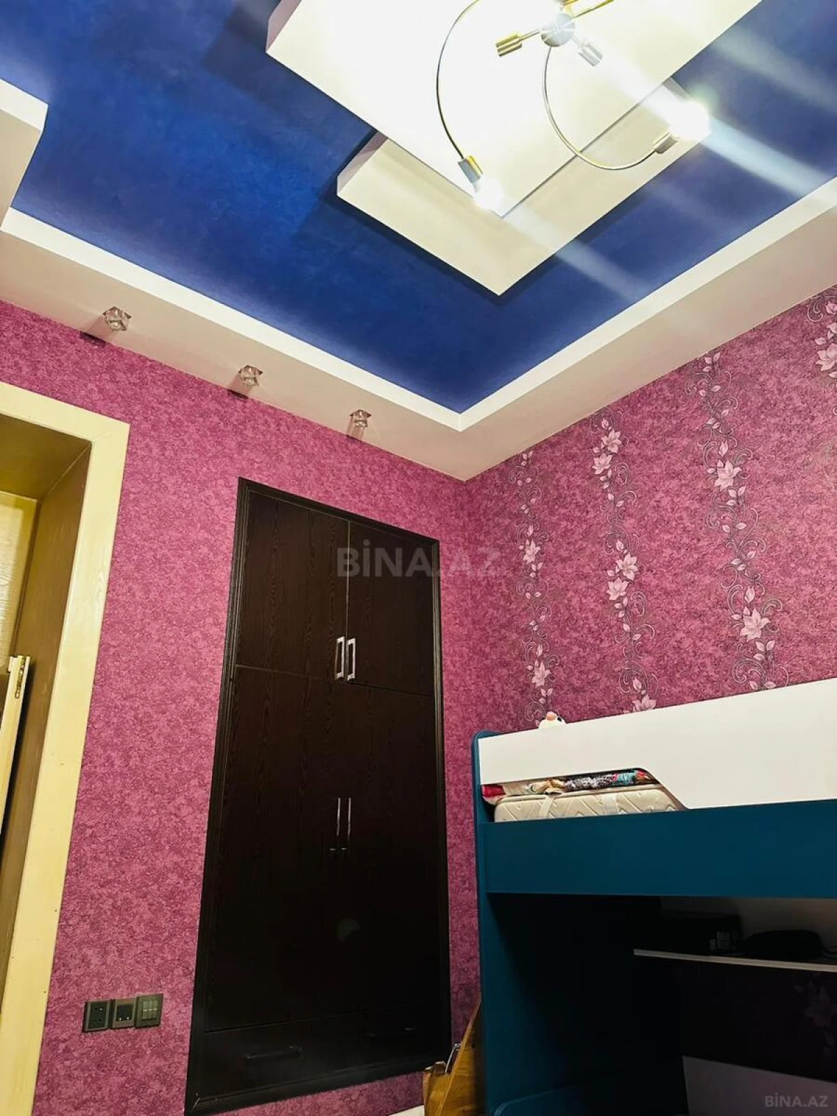 Satılır 2 otaqlı mənzil 60 m²