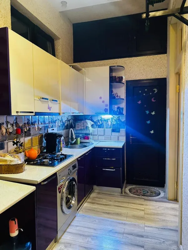 Satılır 2 otaqlı mənzil 60 m²