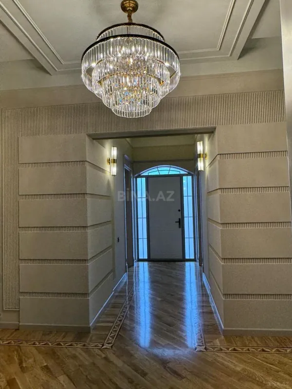 Satılır 6 otaqlı həyət evi 333 m²