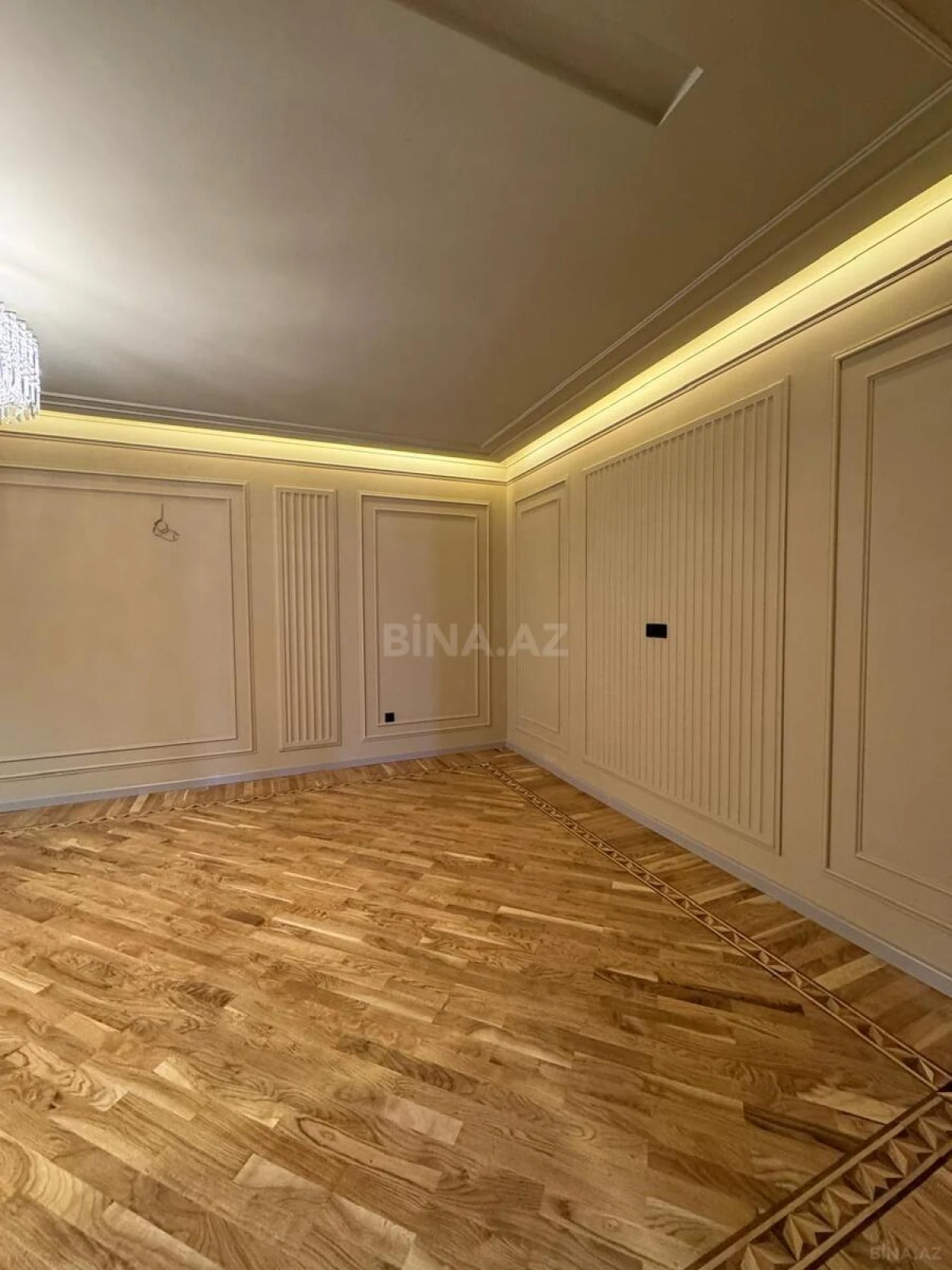 Satılır 6 otaqlı həyət evi 333 m²