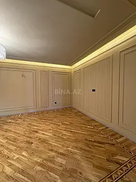 Satılır 6 otaqlı həyət evi 333 m²
