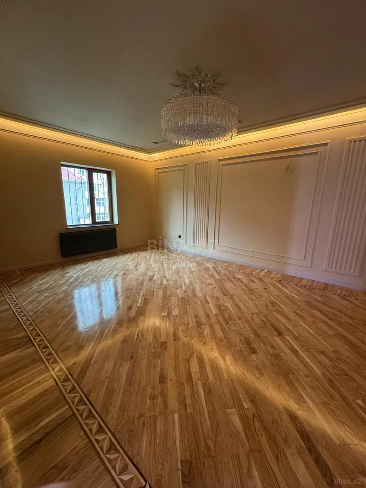 Satılır 6 otaqlı həyət evi 333 m²