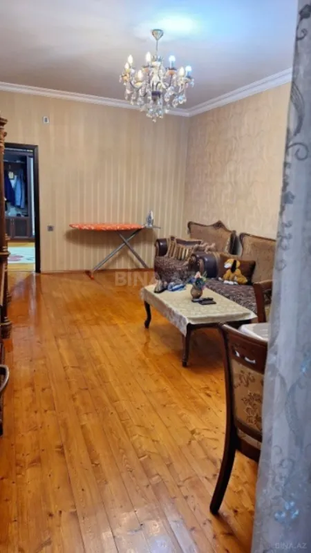 Satılır 2 otaqlı mənzil 90 m²