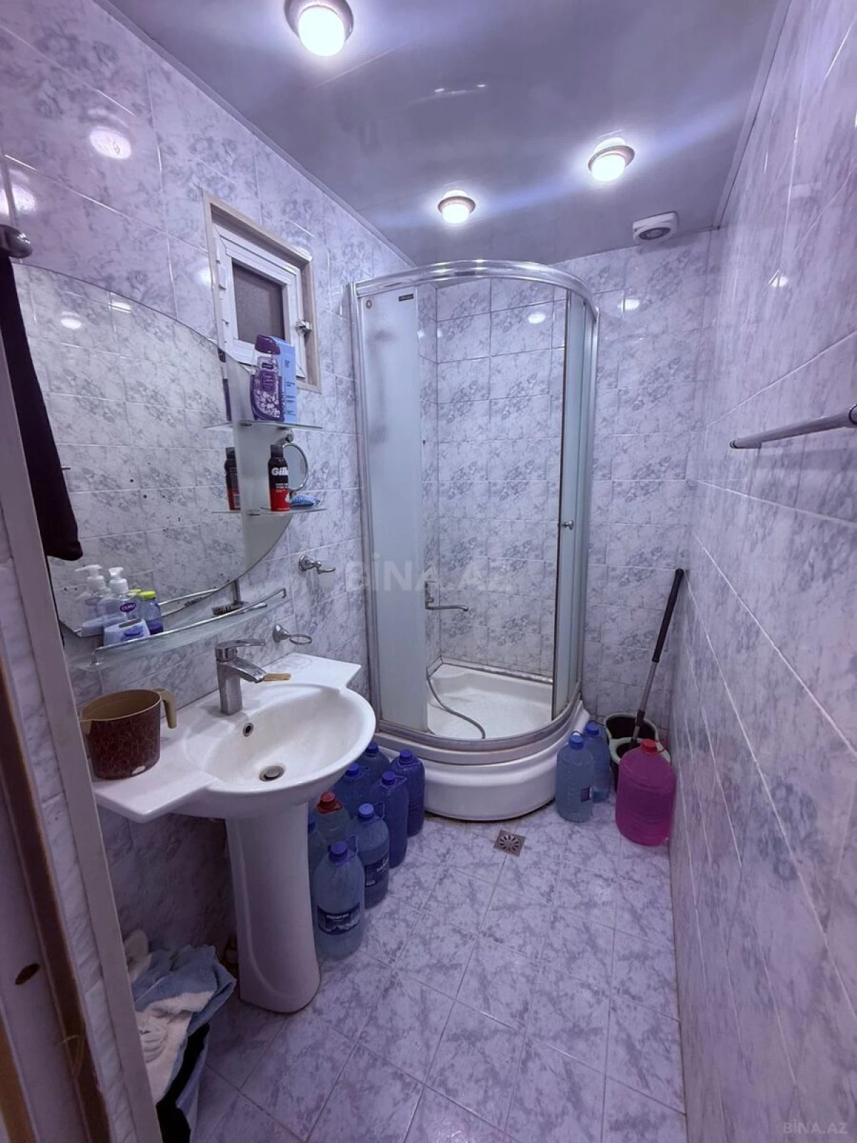 Satılır 4 otaqlı mənzil 105 m²