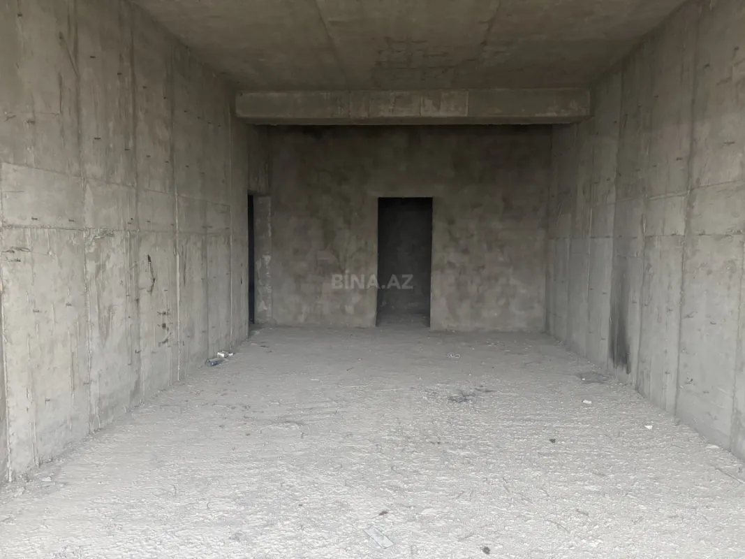 Satılır 5 otaqlı mənzil 280 m²