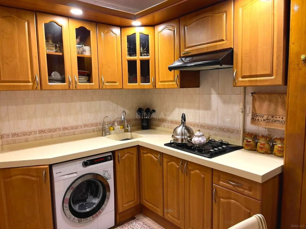 Satılır 5 otaqlı mənzil 120 m²