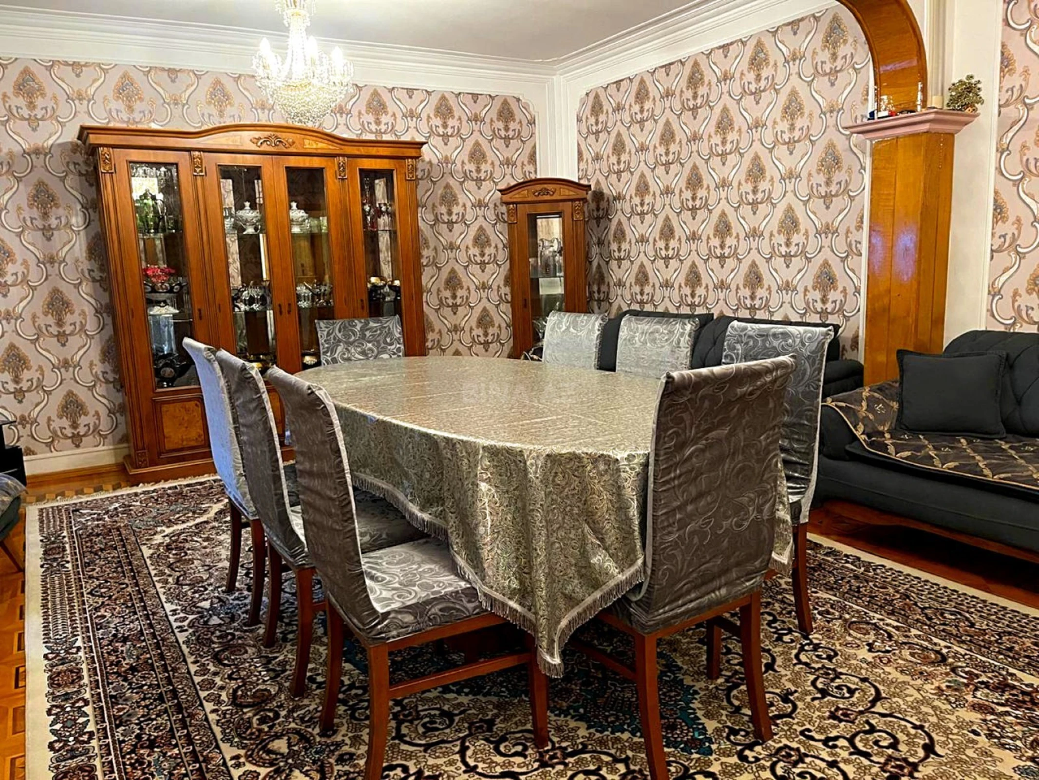Satılır 5 otaqlı mənzil 120 m²
