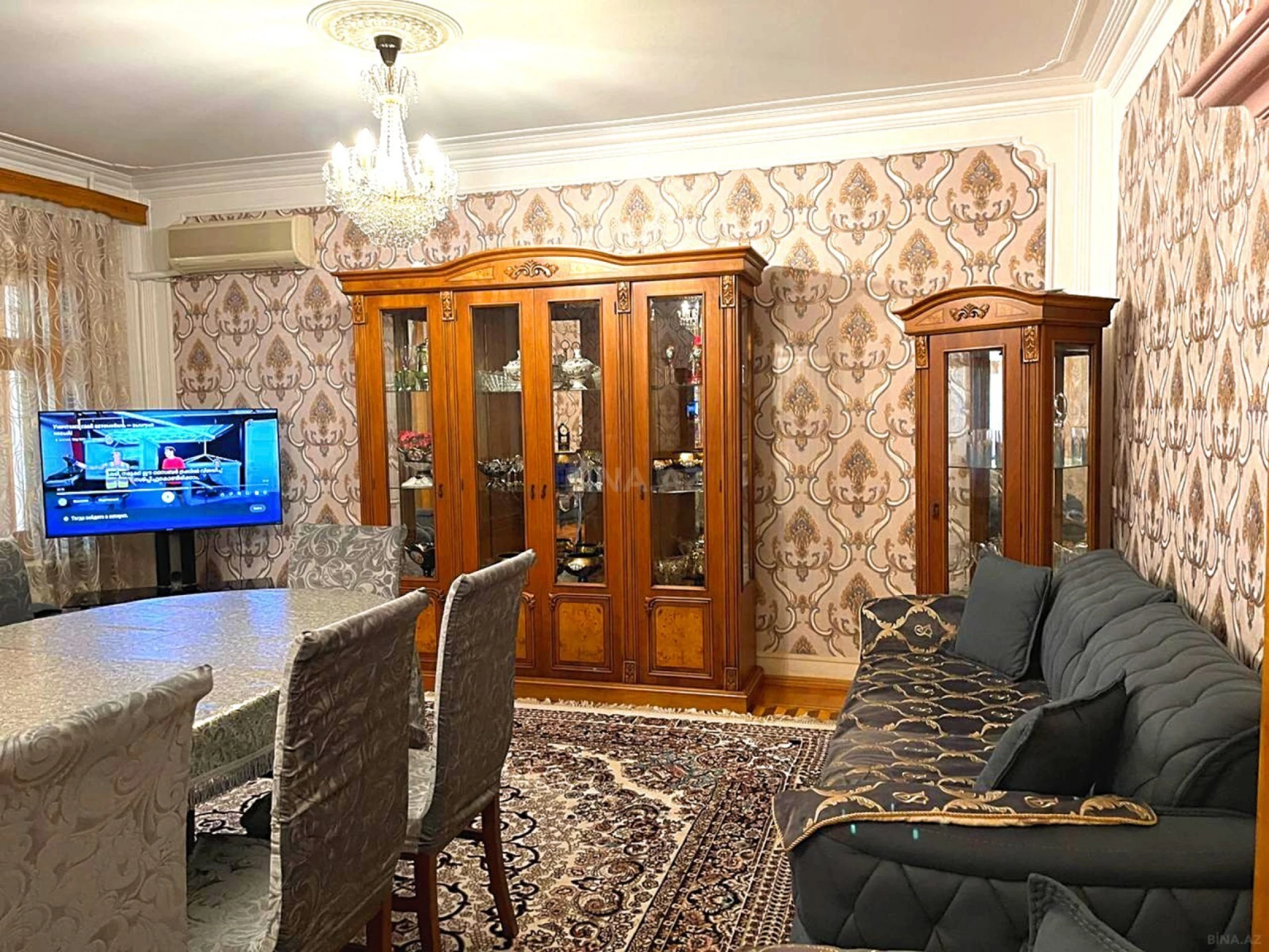 Satılır 5 otaqlı mənzil 120 m²
