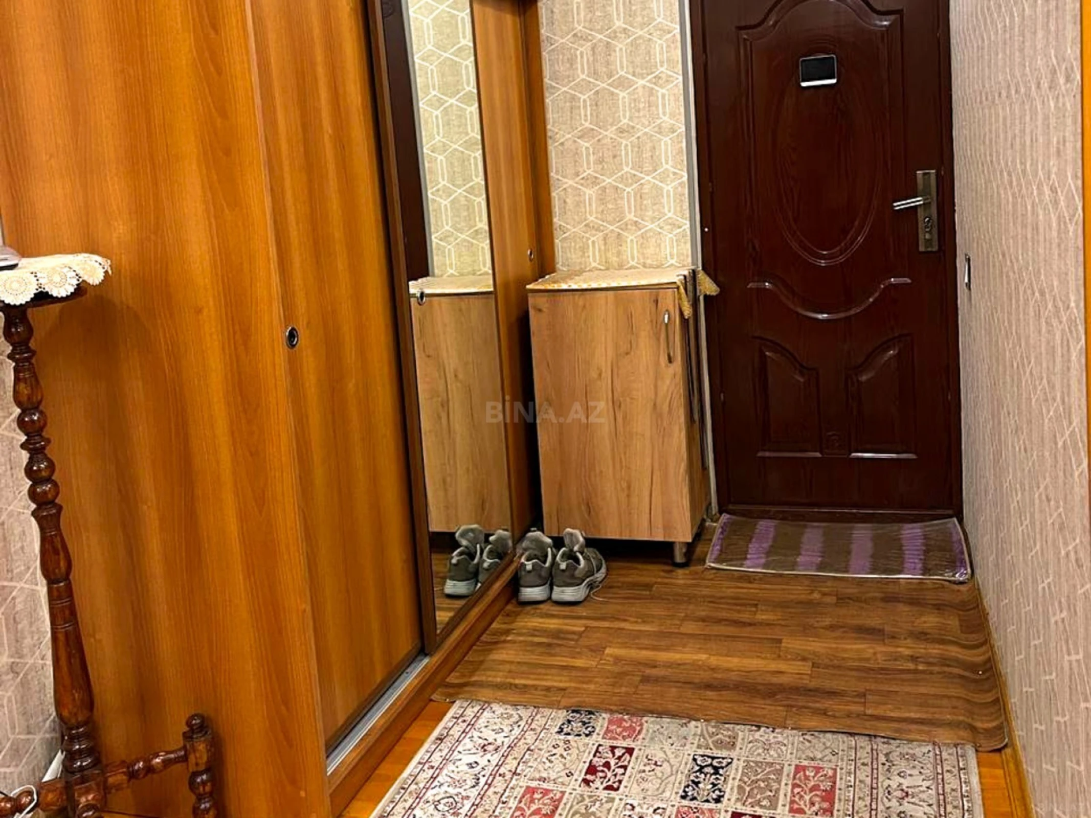 Satılır 5 otaqlı mənzil 120 m²