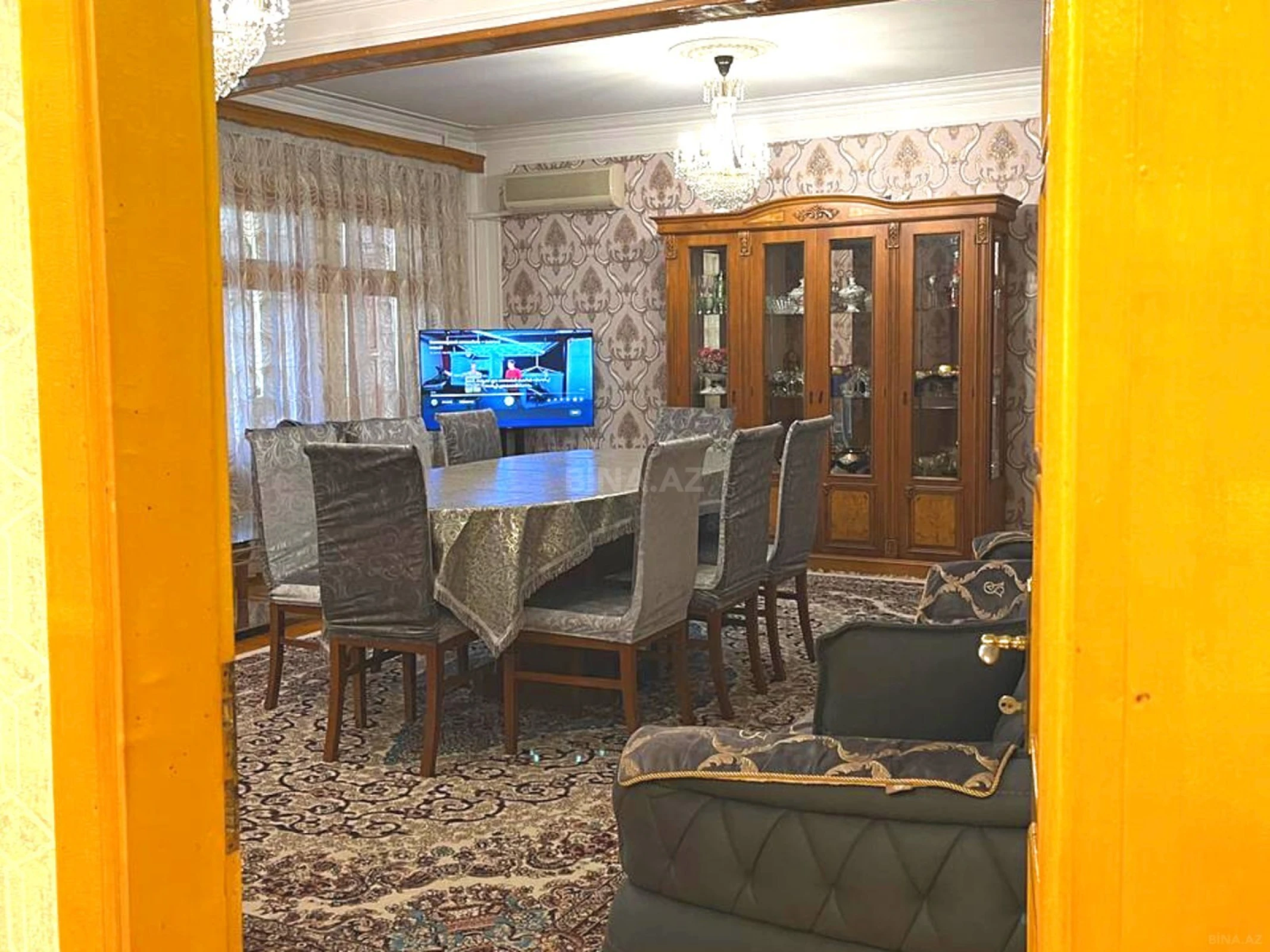 Satılır 5 otaqlı mənzil 120 m²