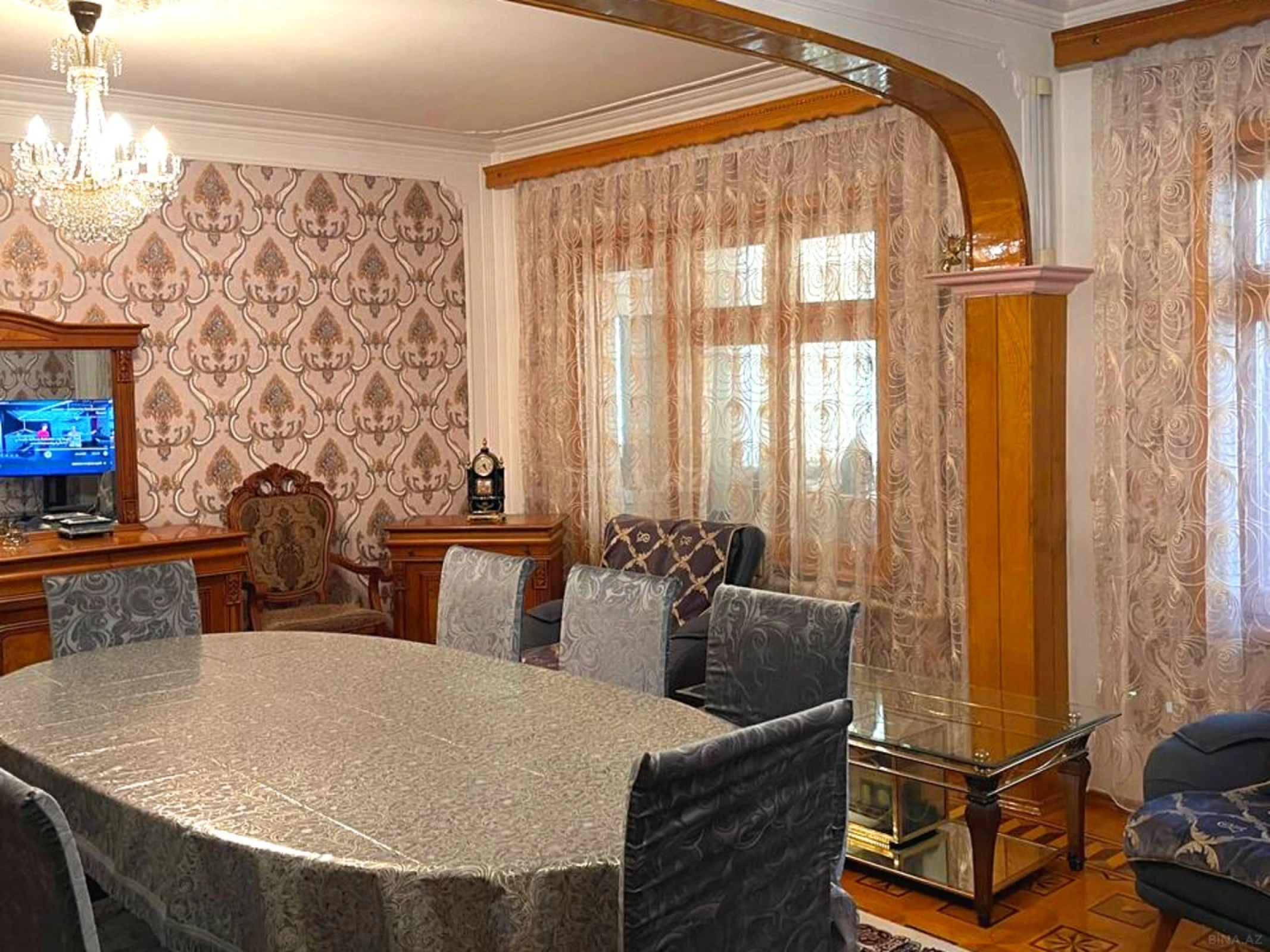 Satılır 5 otaqlı mənzil 120 m²