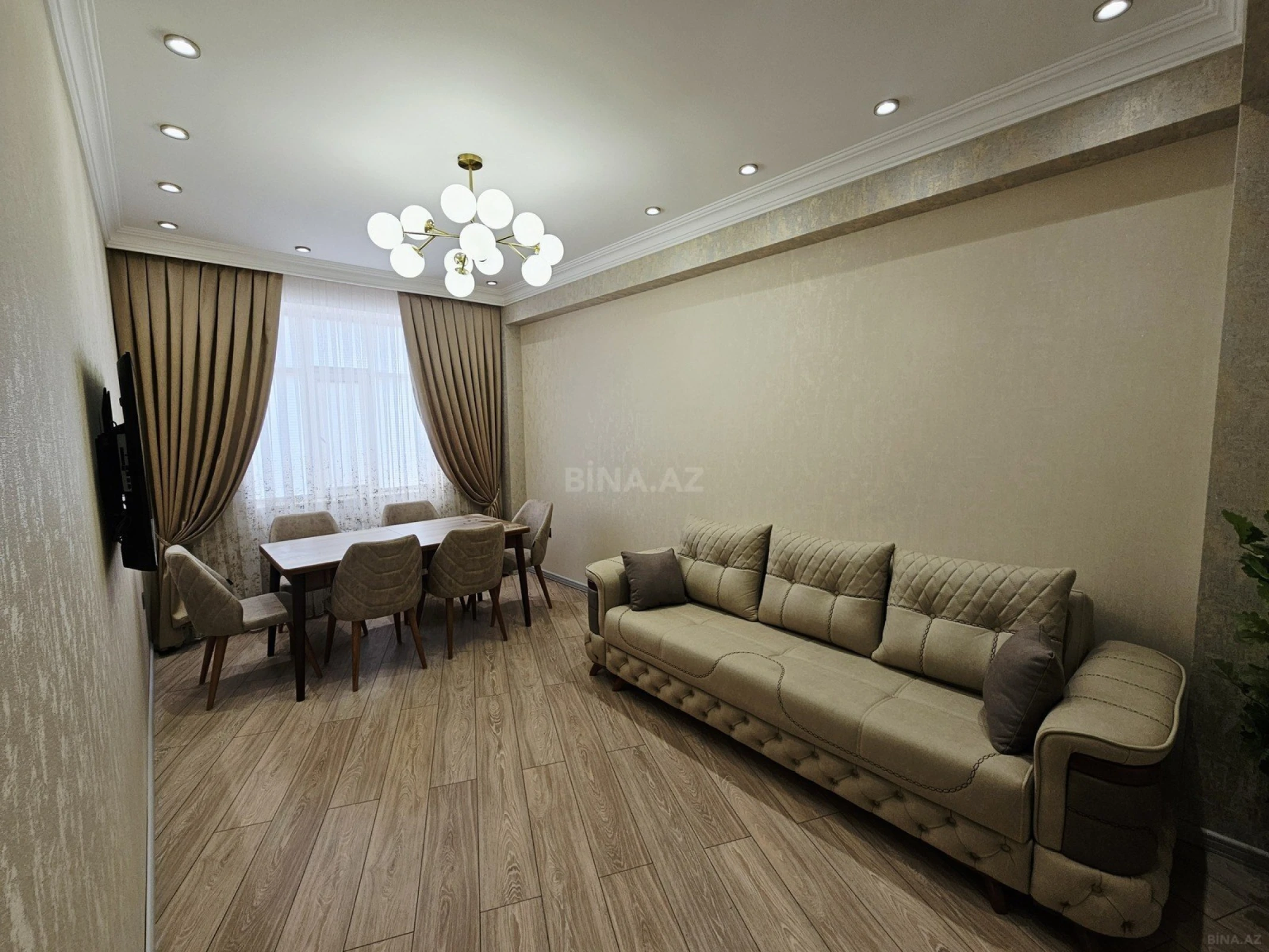 Satılır 2 otaqlı mənzil 84 m²