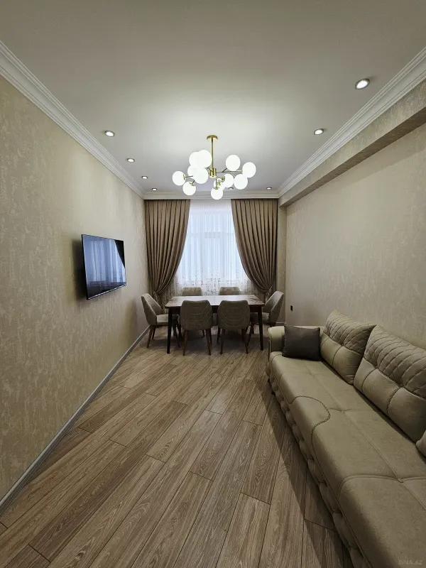 Satılır 2 otaqlı mənzil 84 m²