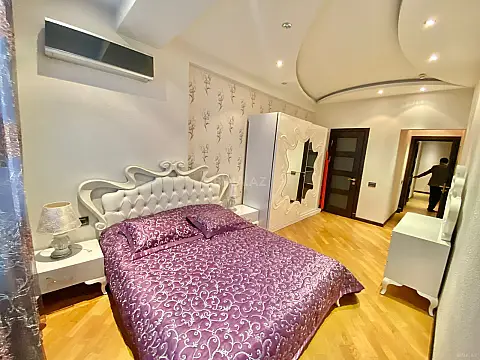 Kirayə verilir 3 otaqlı mənzil 170 m²